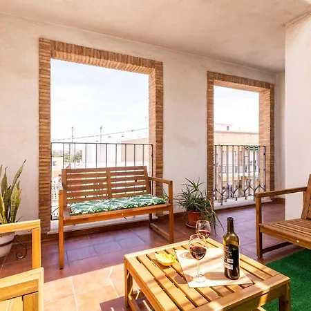 Grand - 8 Min To Center By Metro Apartment *