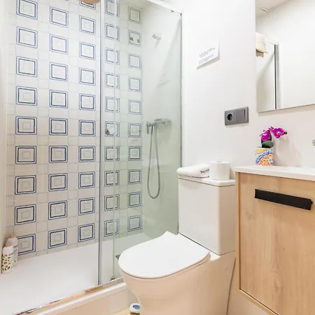 Grand - 8 Min To Center By Metro Apartment *